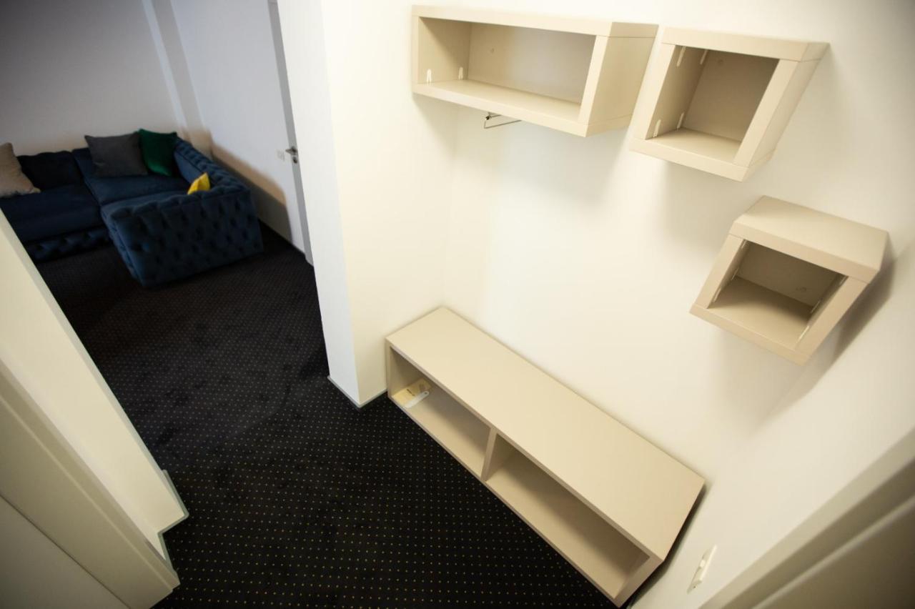 Renato House Hotell Târgu Jiu Eksteriør bilde