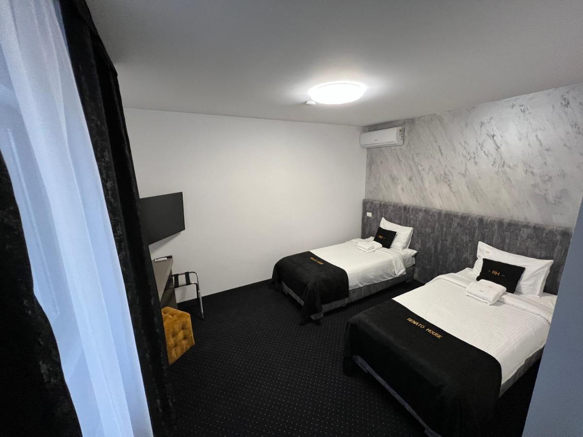 Renato House Hotell Târgu Jiu Eksteriør bilde